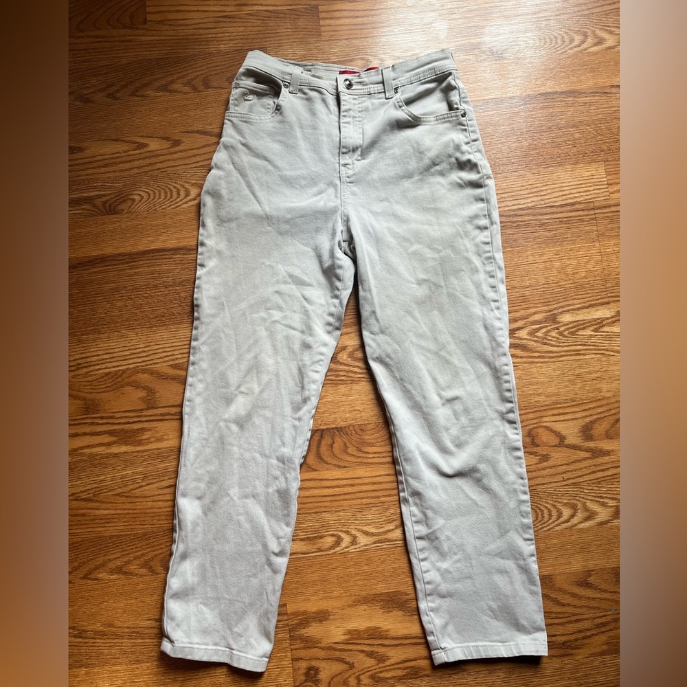 beige tan gloria vanderbilt jeans relaxed fit mid/high rise skinny comfortable